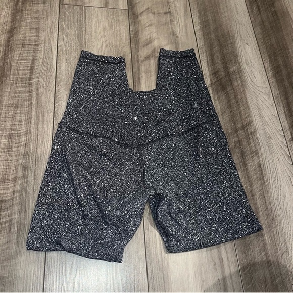Lululemon Align Pant II (25"), Luminesce Splatter Ice Grey Black, Size 6 - Picture 1 of 4